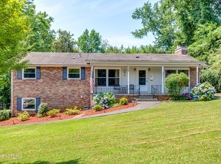 104 Miramar Cir, Oak Ridge, TN 37830