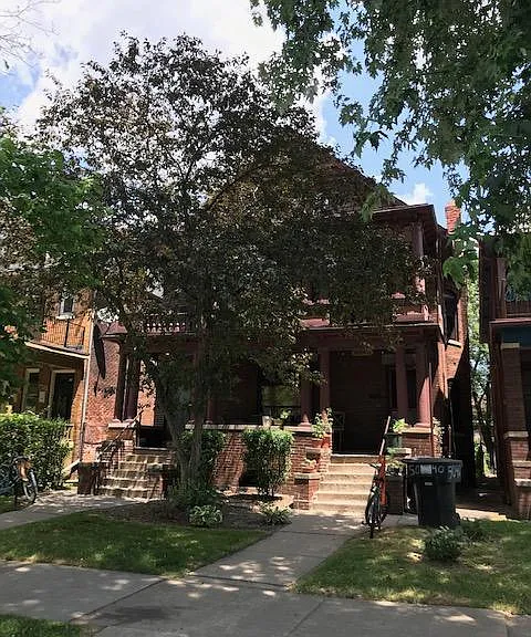 5044 Commonwealth-front