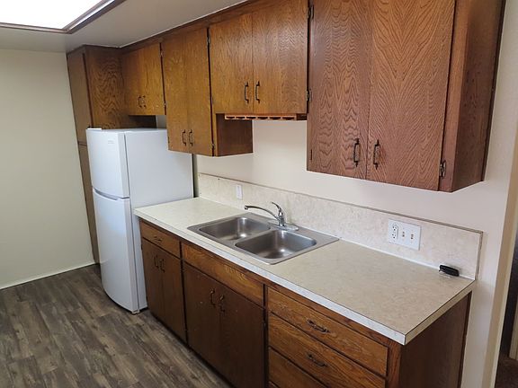 4th image of 1343-1345C Grand Ave #1345B