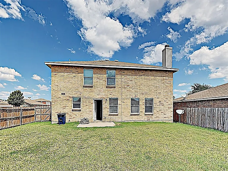 4029 Thoroughbred Trl — Photo 13