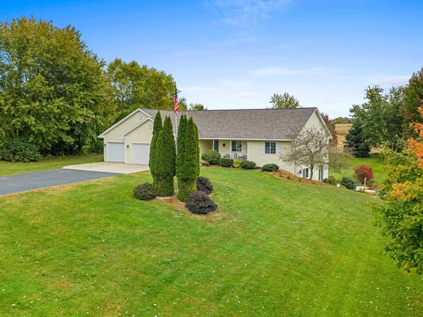 914 Wildrose Ln, Sobieski, WI 54171