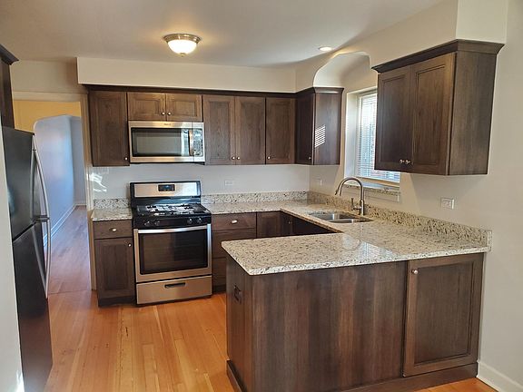 4th image of 1814 Kenilworth Ave APT 2