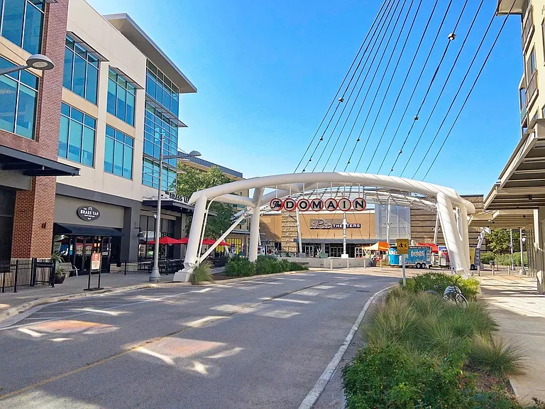 Our community is 1 mile from The Domain, featuring 100 upscale and mainstream retail stores and restaurants in a park-like setting