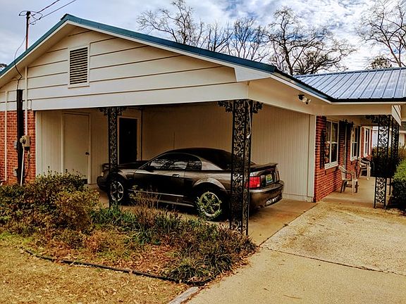 4th image of 1105 Fairlane Dr
