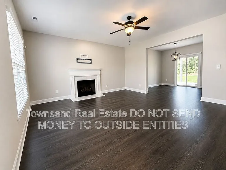 621 Blawell Cir — Photo 9