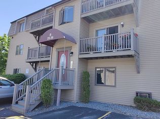 32 Village Ct #32, West Warwick, RI 02893