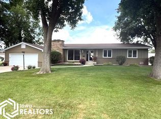 1003 2nd Ave NE, Clarion, IA 50525