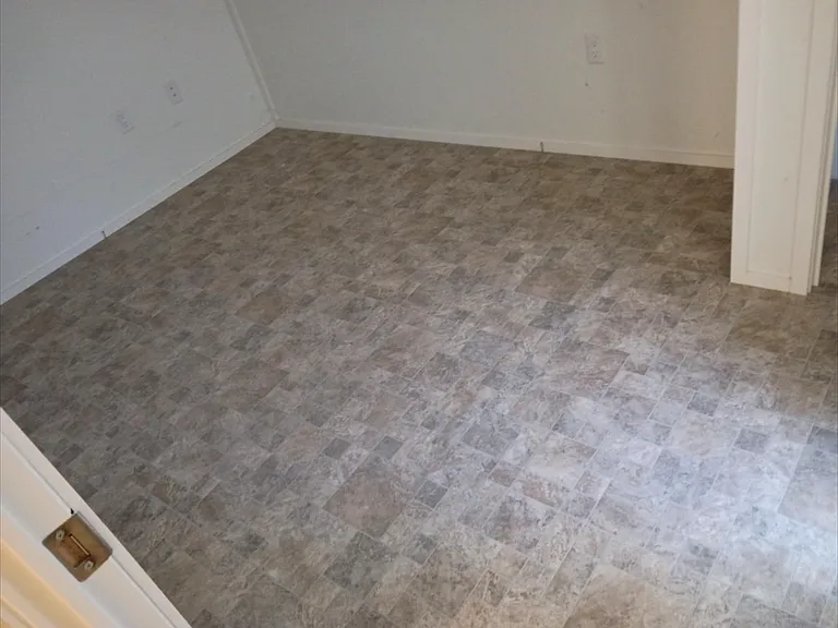 426 Stimpson Rd — Photo 7