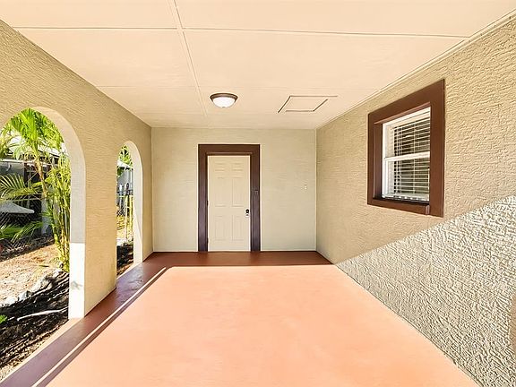 5th image of 4219 35th St W