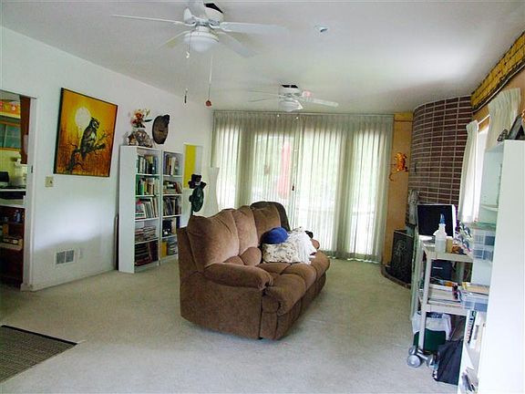 4th image of 3904 Wess Park Dr
