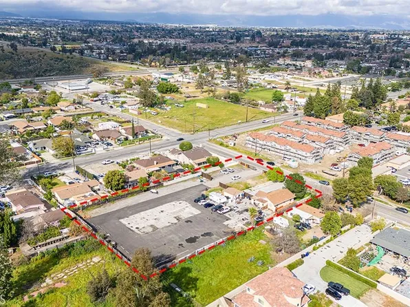 8946 Catawba Ave, Fontana, CA 92335