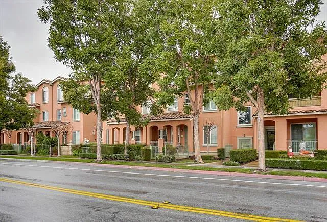 19999 Stevens Creek Blvd Unit 302 photo 1