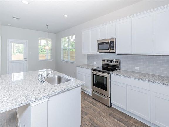 4th image of 6621 Kildare Dr