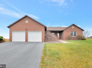 1388 Memory Ln, Chambersburg, PA 17201