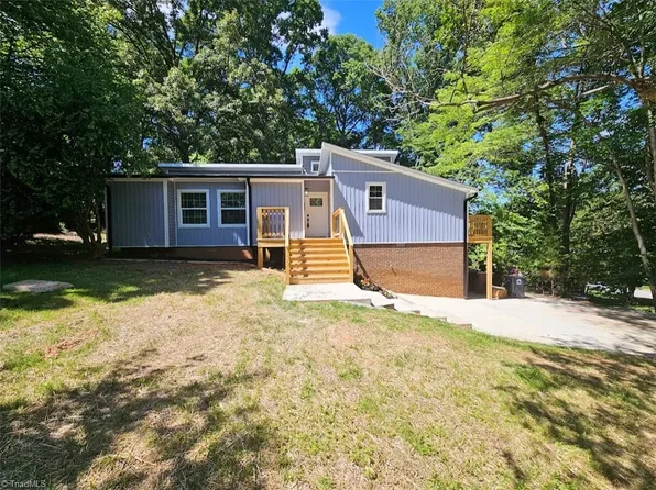 402 Leawood Dr, Greensboro, NC 27410