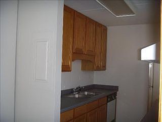 4th image of 322 W Miner St APT 3C