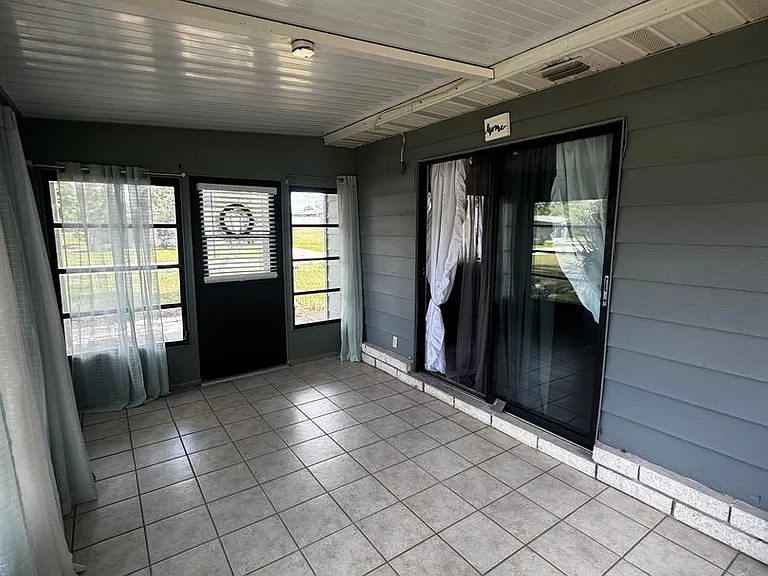 8935 SW 102nd Pl — Photo 15