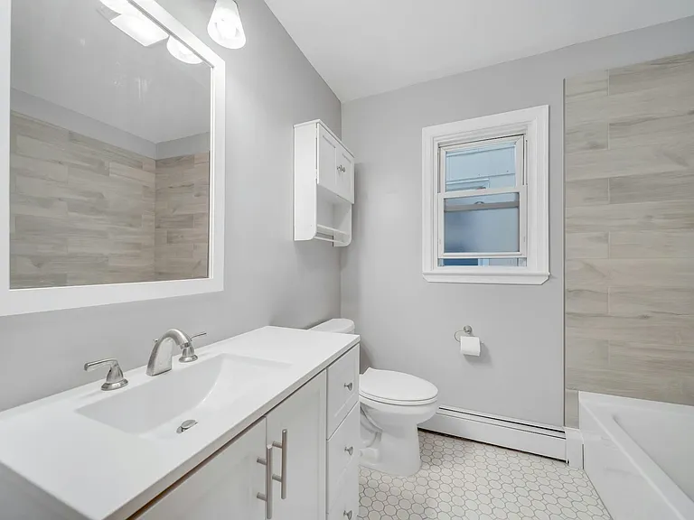 122 Graham St #3 — Photo 3