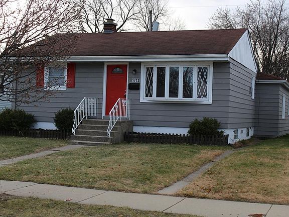 2nd image of 1712 171st Pl