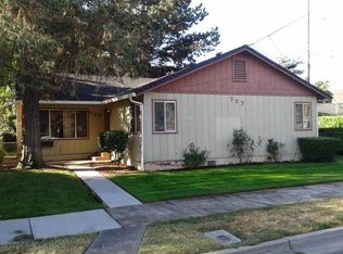 727 W 4th St, Medford, OR