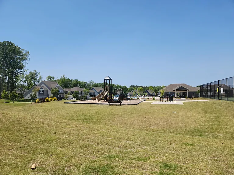 1009 Gabardine Ln — Photo 18