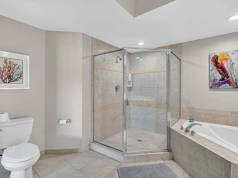 415 NW Flagler Ave #403 — Photo 19