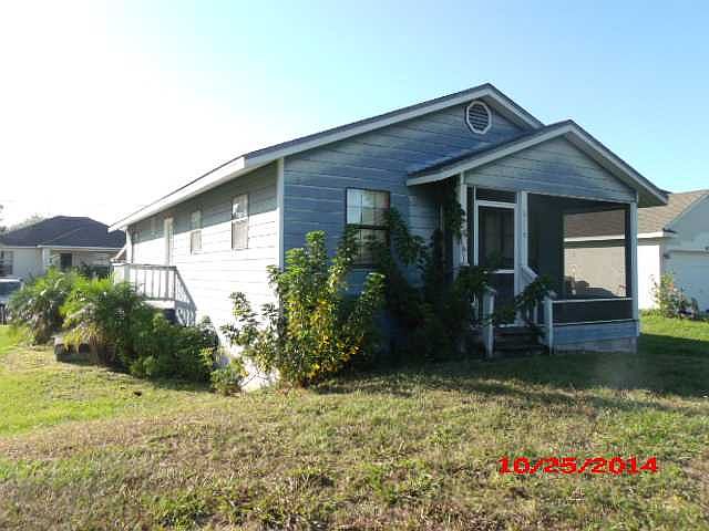 1st image of 8115 102nd Ave