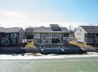 8891 W Canada Goose Ct, Oak Harbor, OH 43449
