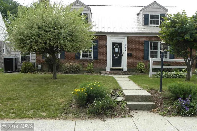 978 S 5th St photo 1
