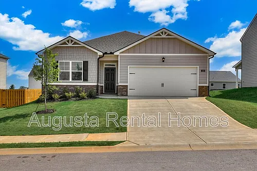 1253 Birch Cir Photo 1
