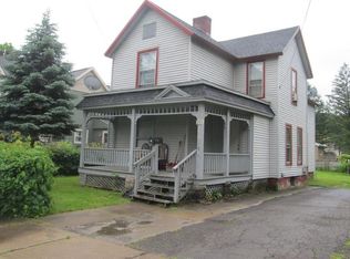 211 Hoffman St, Newark, NY 14513