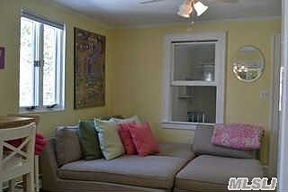 3rd image of 5 Briarwood Dr