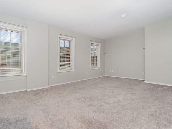 4th image of 17 E High St APT 304
