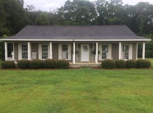 997 Millpond Rd, Moultrie, GA 31768
