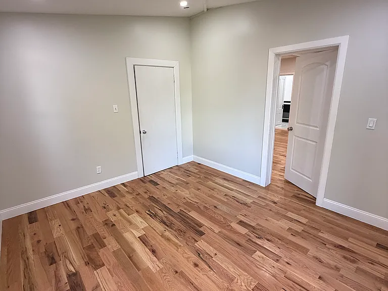 14 Walnut St #1 — Photo 7