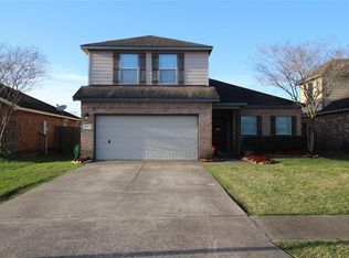 10019 Wood Leaf Ct, Baytown, TX 77521