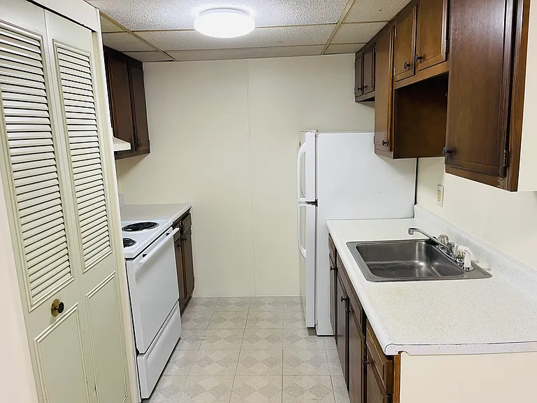 42 Maple Ave #2 — Photo 6