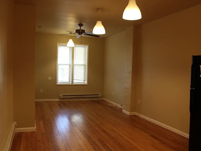 210 W Zeralda St #A — Photo 7