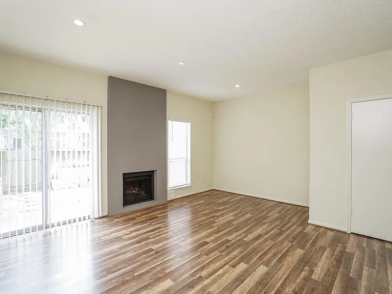 2910 Grants Lake Blvd #1505 — Photo 8