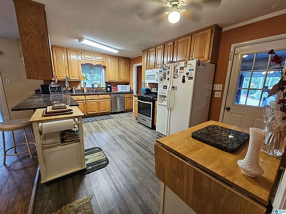 5th image of 300 Mary Ln