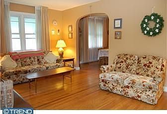 1st image of 521 Alexander Ave