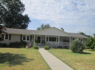 1004 Euclid Blvd, Carthage, MO 64836