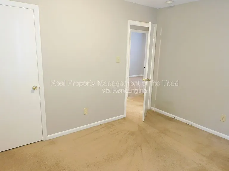 216 Matt Pl — Photo 9