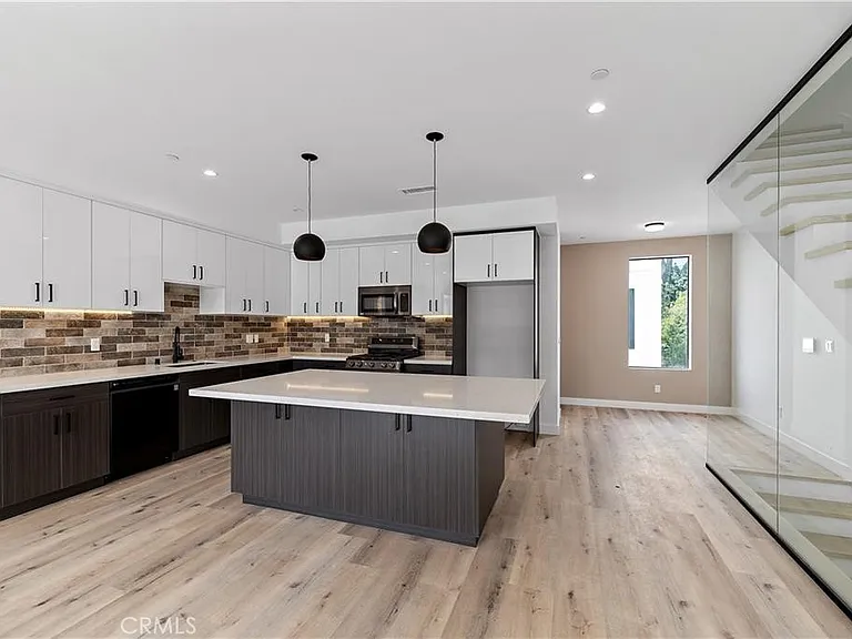 11858 W Flower Ln — Photo 30