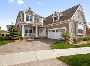 2897 Wilson Ln, Glenview, IL 60026