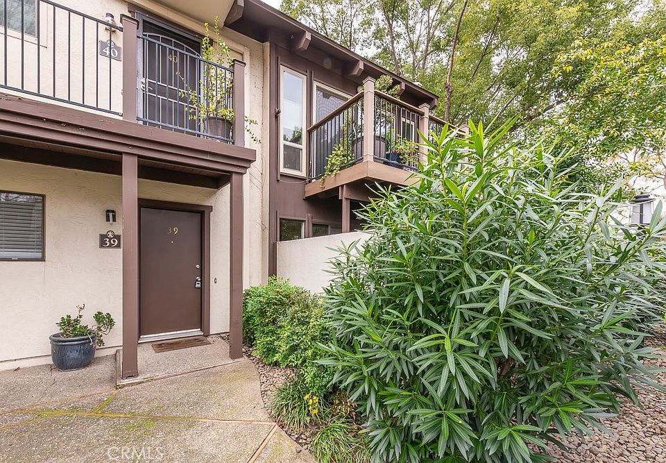1st image of 555 Vallombrosa Ave APT 39