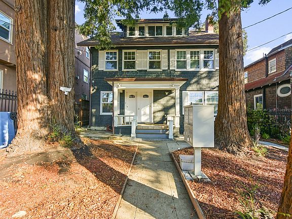 2nd image of 2541-2543 Piedmont Ave #2543-2