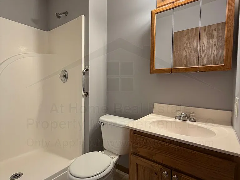 427429 Sabre Cir — Photo 22
