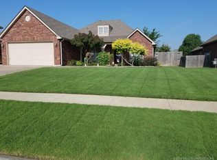 11204 N 131st Pl E, Owasso, OK 74055