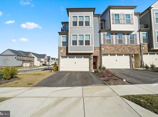 10100 Bluegill St, New Market, MD 21774